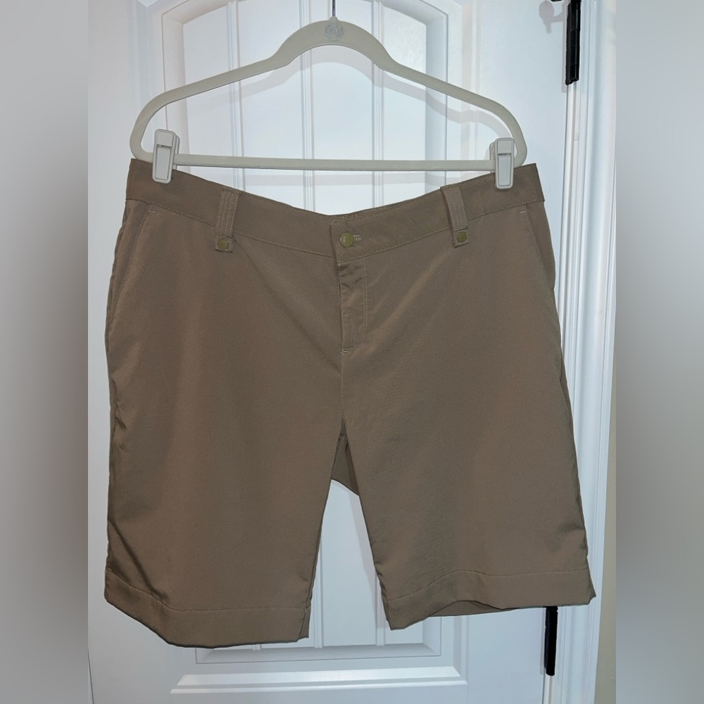 Women’s Under Armour Performance Bermuda Shorts, sz16